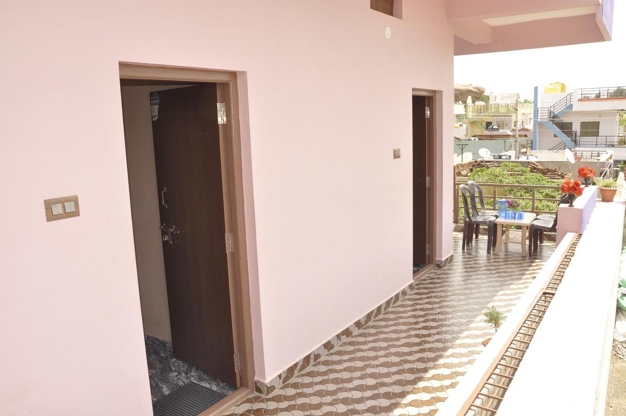 Classic Homestay Hampi Bilik gambar
